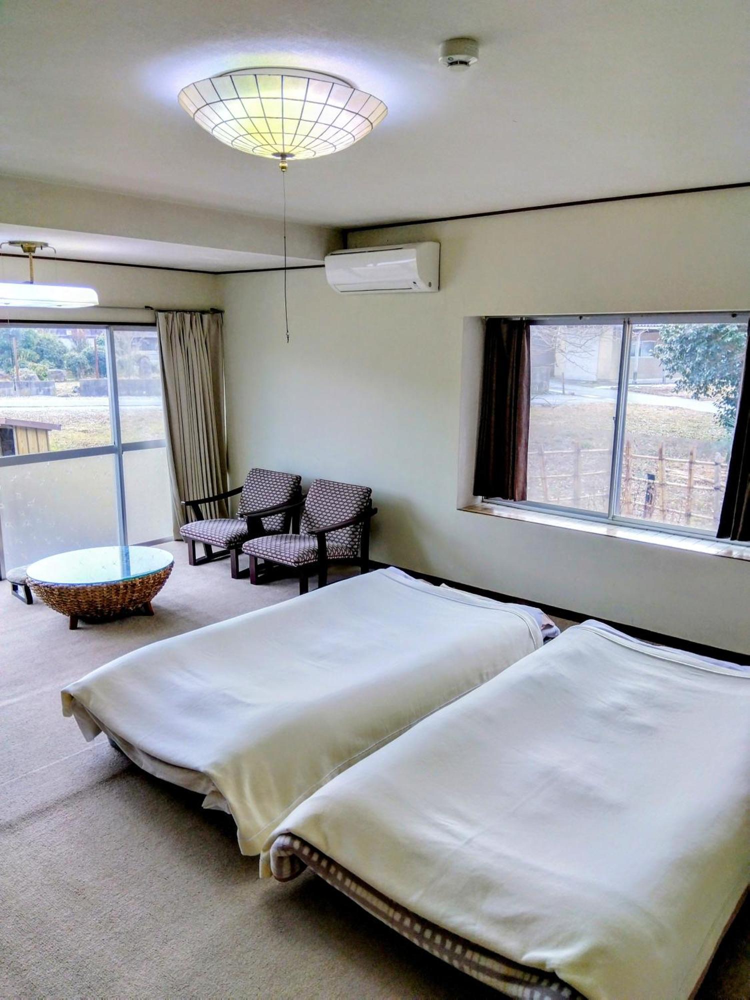 ゲストハウス メグルヤ 中山道柏原宿 米原市 部屋 写真